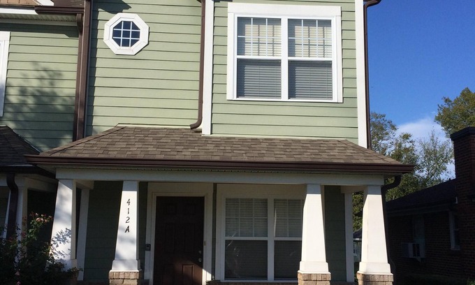 Radnor House | Monthly rental 5 miles to Down Town Nashville