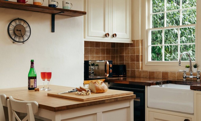 Montpellier House | Montpellier Georgian Town House