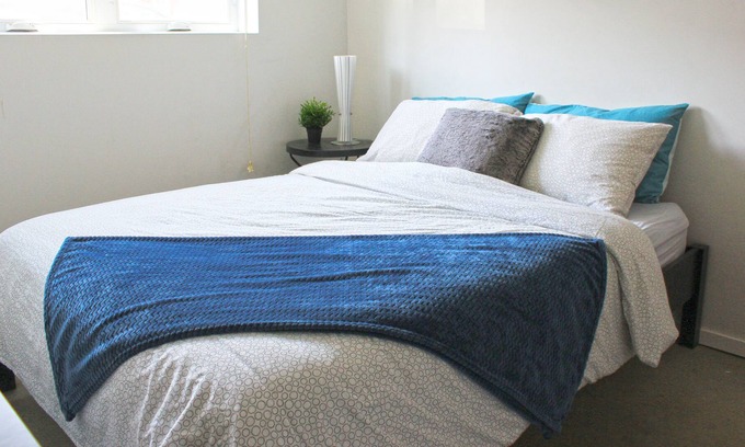 Villeray—Saint-Michel—Parc-Extension Apartment | Montreal ! Cosy Basement, 20 min Dtown