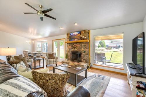 Vernal House | Montrose Retreat with Stunning Mountain Views!