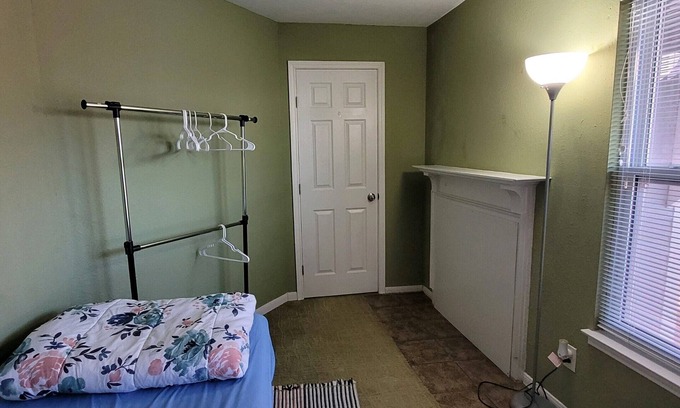 Montrose House | Montrose Room for rent by Westheimer & Montrose blvd - 2nd floor bedroomn
