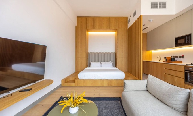 Al Satwa Apartment | Mood 45 - Superior Studio: Modern with City Views