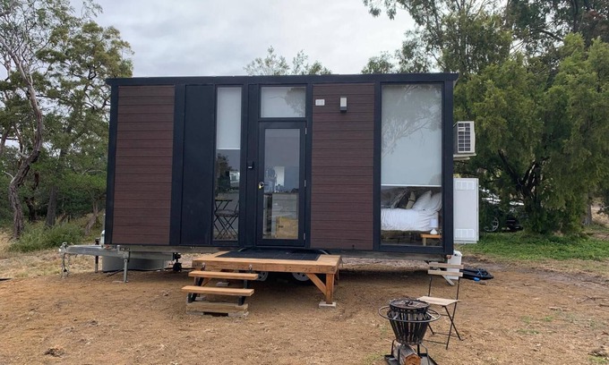 Opossum Bay House | Moon Bay Cabin by Tiny Away