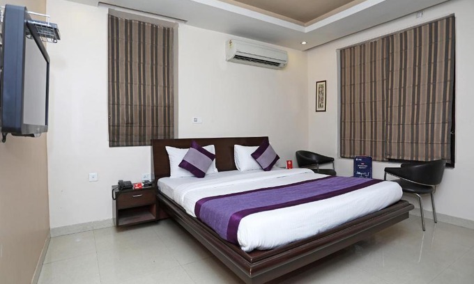 Gurugram Hotel | Moon Residency