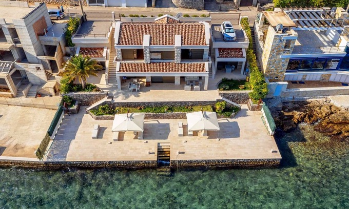 Krasici Villa | Moonlight Beach Villa