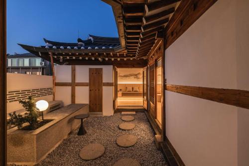 Gahoe-dong Apartment | Moonlight Hill