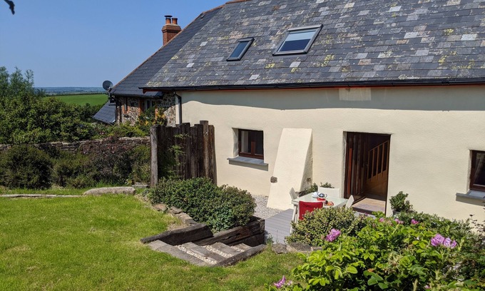 East Portlemouth House | Moonseeker nr Okehampton, Pets welcome, Woodburner, Underfloor Heating, Garden
