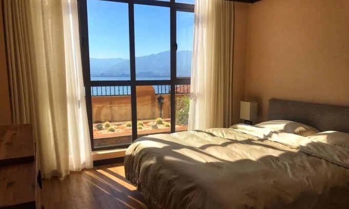 Dali Town Villa | Moonshine Villa on Lake Erhai