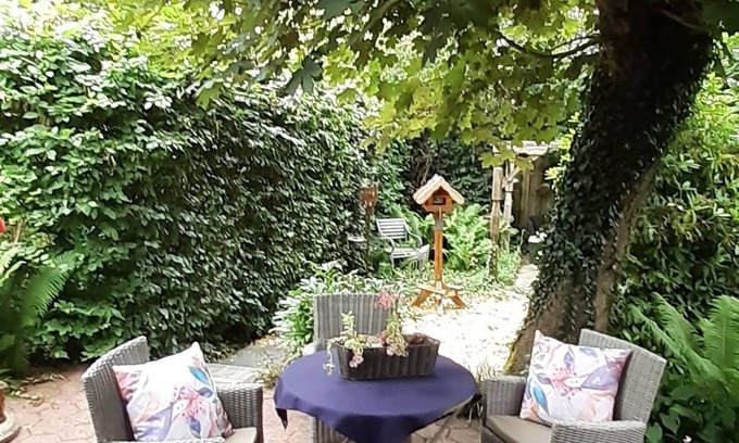 Hinrichsfehn Apartment | "Moor & Meer" comfort apartment with terrace, garden, wheelchair accessible, dog welcome