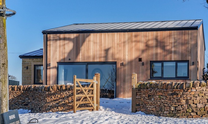 Barnoldswick Cottage | Moorgate Lodge - UK47742