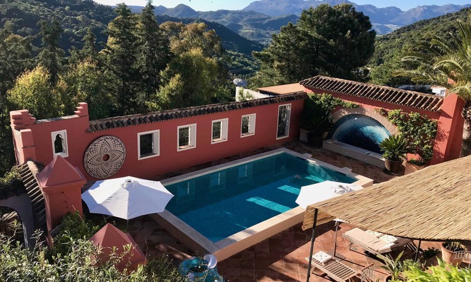 Gaucin House | Moorish style property with lovely garden and large pool in Gaucín village.