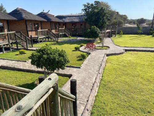 Maun Hotel | MoOs River Lodge