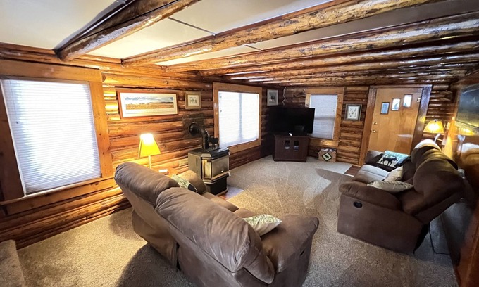 Lazy Acres Cabin | Moose Haven Vacation Log Home.