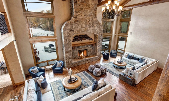 Oakley House | Moose Mgmt at Trail Creek Canyon 1055: Experience of a Lifetime!