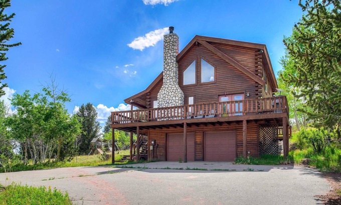 Fairplay Ski Chalet | Moose Ridge Lodge Sum