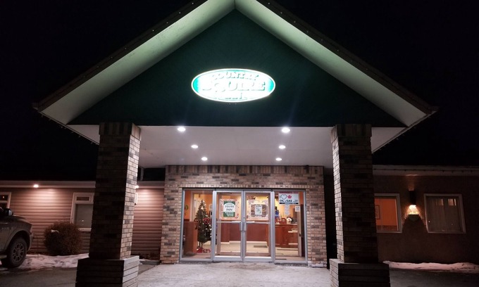 Moosomin Hotel | Moosomin Country Squire Inn