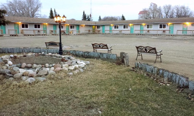 Moosomin Hotel | Moosomin Motel
