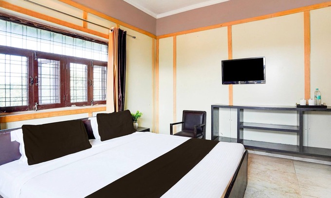 Bullawala House | Mordern Room Ballaupur Chowk Dehradun