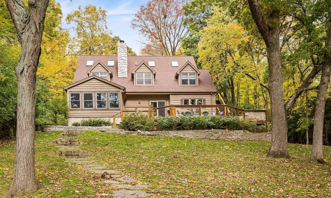 Green Lake House | ★More of Everything-2 Master Suites & deck w/view