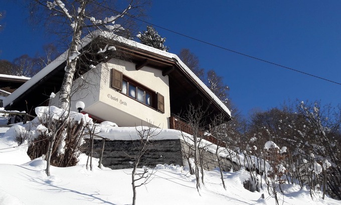 Klosters Dorf Ski Chalet | More vacation in Klosters is not possible! Family friendly, pure fun and .