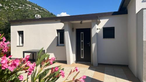 Vidovac Cesaricki House | MOREBIT - between sea and mountains, Cozy apartment with fireplace and heating