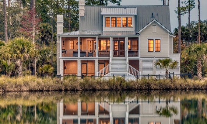 Palmetto Bluff House | Moreland's Newest 4 bedroom Rental - Stunning Lake Views and Hot Tub