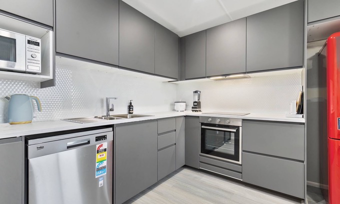 Beachmere Apartment | Moreton Views