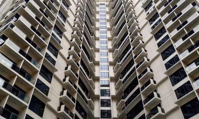 Pinagsama Apartment | Morgan Suite BGC shortwalk4 Venice Canal Mall free pool gym
