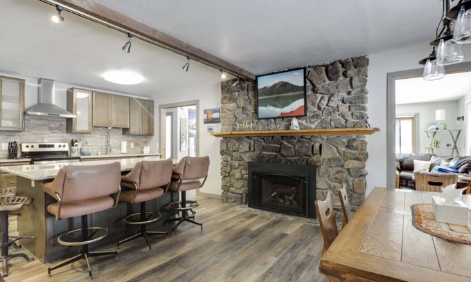 Weisshorn House | Morningstar Trailside Manor