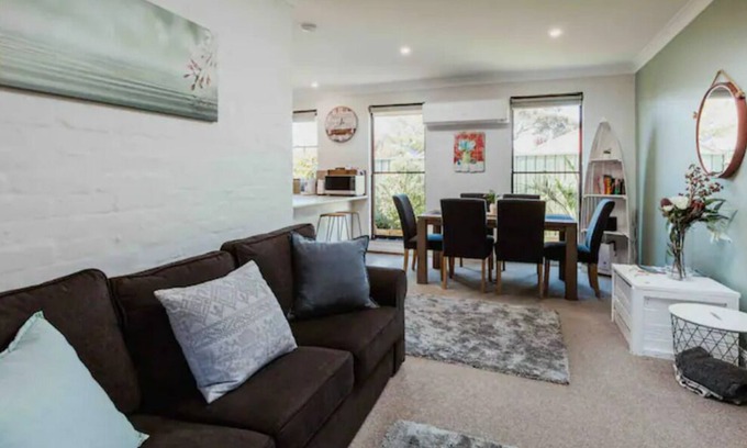 Morpeth Villa | Morpeth Villa - Perfect Wedding Guest accomodation