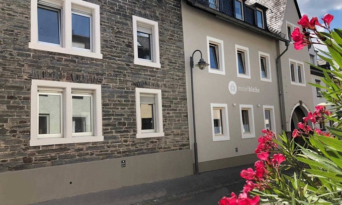 Historic Downtown House | Moselbleibe Holiday cottage 1903