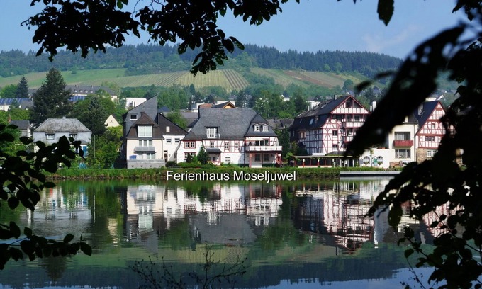 Traben-Trarbach House | Moselufer half-timbered dream vacation apartment with sauna and indoor pool