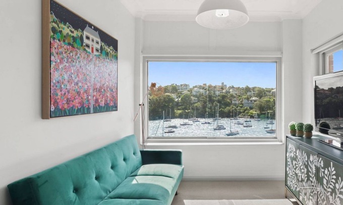 Mosman Apartment | Mosman Bay views 2 Bed Apartment