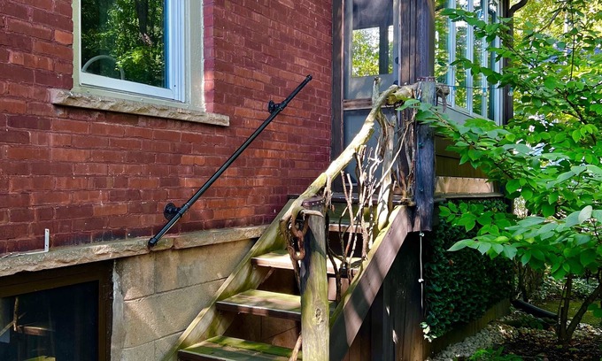 Oberlin House | Moss Cottage, Moss Cottage