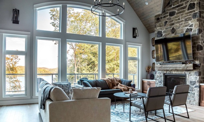 Dysart et al Cottage | Mossrock Retreat - Private Luxury Escape for Two with Hot Tub