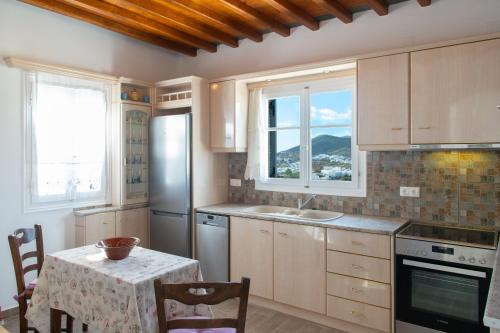 Artemonas Apartment | Mosxa House