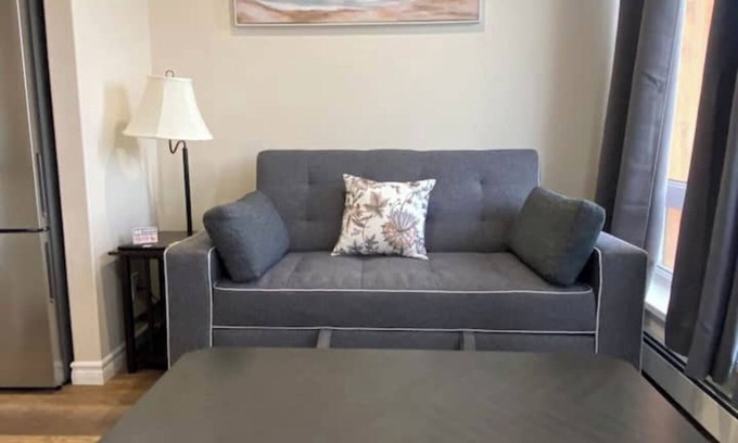 Cookstown Apartment | Motel 400 & Suites Single Kitchenette Unit C