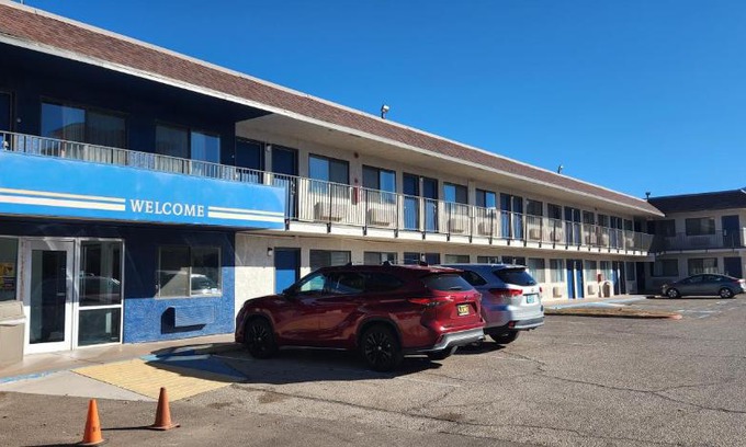Alamogordo Hotel | Motel 6-Alamogordo, NM