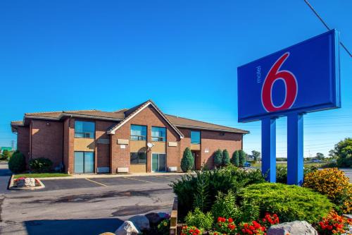 Amherst Hotel | Motel 6-Amherst, NY - Buffalo
