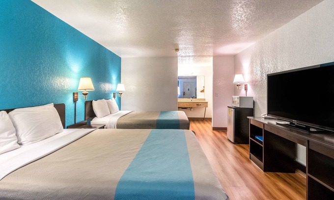 Astoria Hotel | Motel 6 Astoria, OR