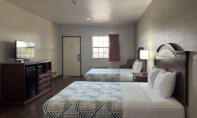 Atoka Hotel | Motel 6 Atoka, OK