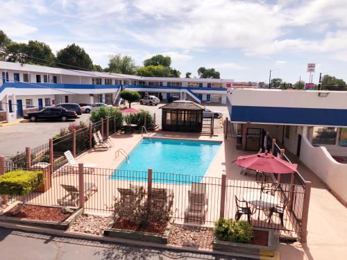 Canon City Hotel | Motel 6-Canon City, CO 719-458-1216