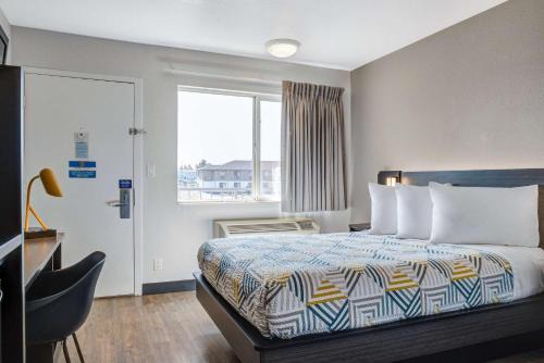 Carson City Hotel | Motel 6-Carson City, NV