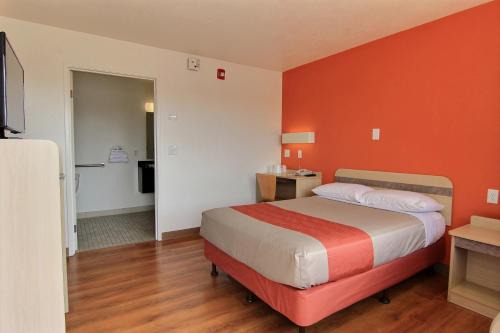 Central City Hotel | Motel 6-Corpus Christi, TX - Northwest