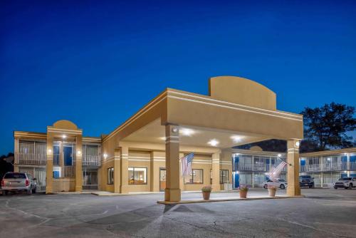 Effingham Hotel | Motel 6 Effingham, IL