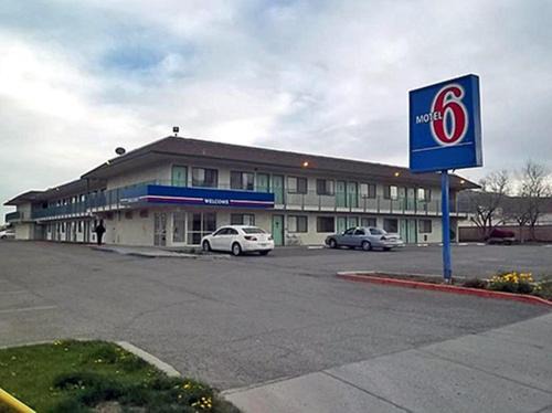 East Ely Hotel | Motel 6-Ely, NV