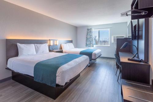 Fort Lupton Hotel | Motel 6-Fort Lupton, CO