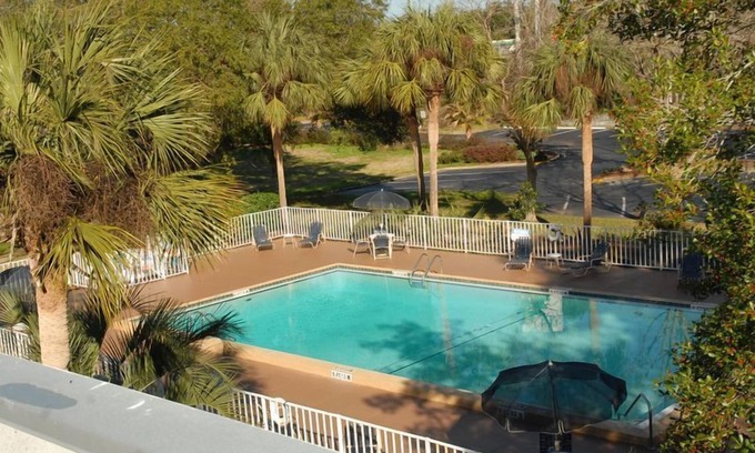 Gainesville Hotel | Motel 6 Gainesville, FL
