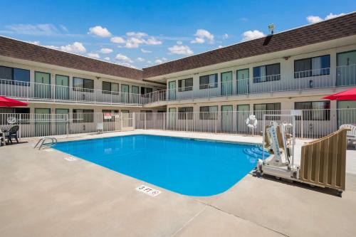 Grand Junction Hotel | Motel 6-Grand Junction, CO