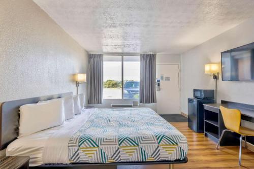 Mount Jackson Hotel | Motel 6-Mount Jackson, VA - Shenandoah